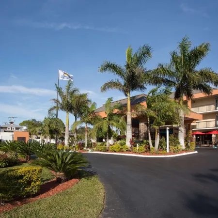 Days Inn by Wyndham Sarasota Bay