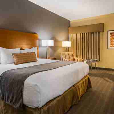 Best Western Delta Inn Rooms