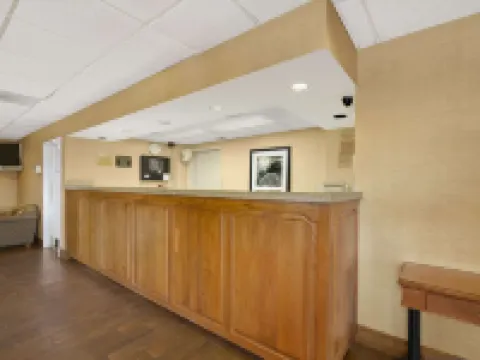 牛津速8酒店 牛津酒店