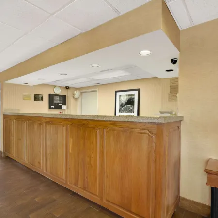 Super 8 by Wyndham Oxford