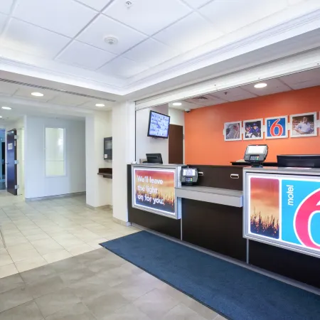 Motel 6 Brooklyn Center, MN - Minneapolis