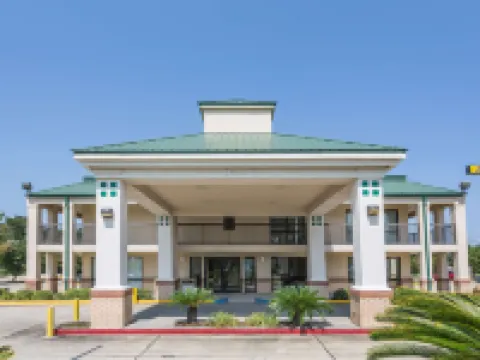 Super 8 by Wyndham Slidell Hotels in Slidell