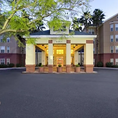 Homewood Suites by Hilton Phoenix - Biltmore Hotels near 5 & Diner - N. 16th St.