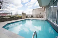 Drury Inn & Suites Columbus Grove City - Pool