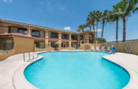 韋斯拉科速8酒店