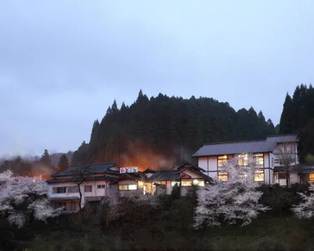 เรียวกัง ยูโนะซาโกะ โรงแรมในมินามิโอกูนิ