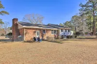 Family-Friendly New Bern Home with Backyard!