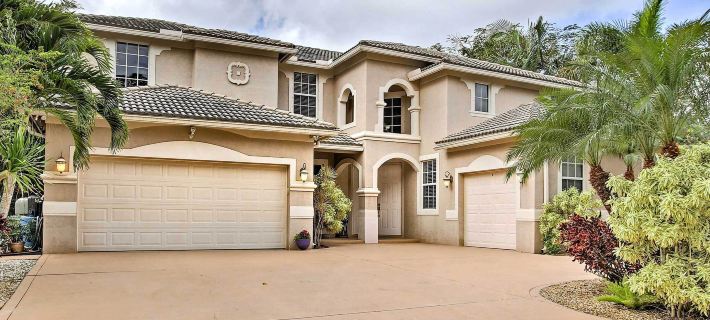 Your Own Spanish Villa Away from Home! ジュピターのホテル