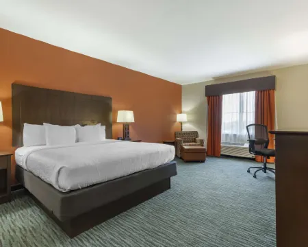 BestWestern Plus Luling Inn Hotels in Luling