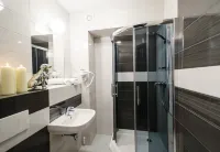 Grand Kapitan Medi Spa - Pokoje Ozonowane