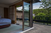 Numazu Club - balcony