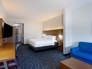 Holiday Inn Express & Suites Miramar