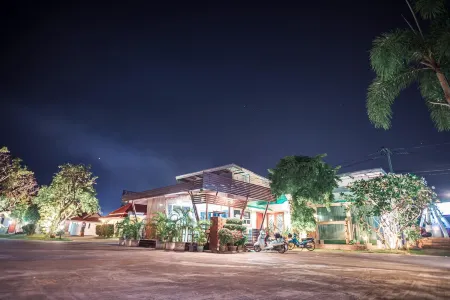 The Resort Kamphaengphet Отели в г. Kamphaeng Phet
