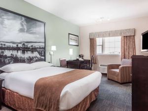 Super 8 by Wyndham Saskatoon Near Saskatoon Airport