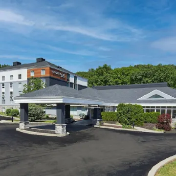 Howard Johnson by Wyndham Fullerton/Anaheim Conference Cntr Hotels near Anaheim Ice