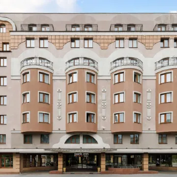 Гостиница SADU Москва, участник Raddisson Individuals Отели рядом с достопримечательностью «Оружейная»