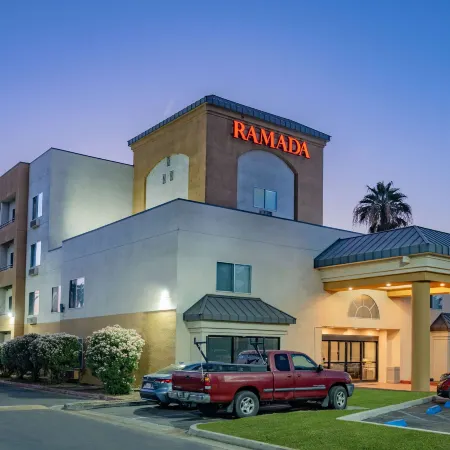 Ramada by Wyndham Bakersfield North