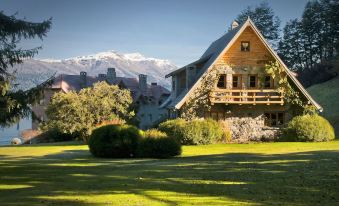 Correntoso Lake & River Hotel