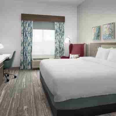 Hilton Garden Inn Pensacola Downtown Rooms