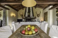 Casale Delle Papere with Private Pool Near Rome
