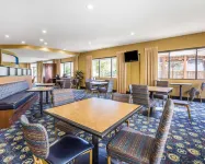 Comfort Suites