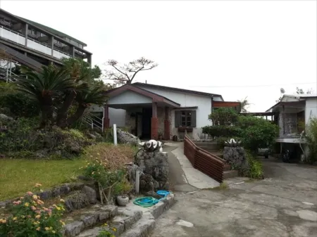 Yorontou Village Отели рядом с достопримечательностью «Йорондзима»