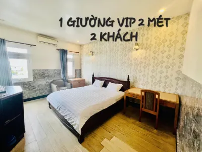 Ruby Hotel Các khách sạn gần VÒNG XOAY CÔNG VIÊN MINH THẮNG