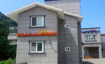 Yangyang Moriui Eondeok Pension