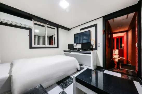 Jecheon Rain Hotels in 