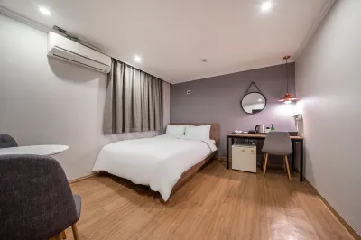 Yongsan Sky Hotel Hotel di Seoul