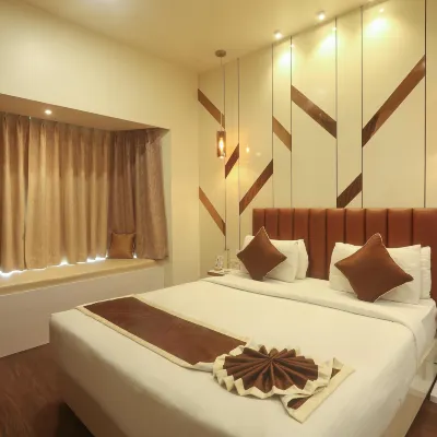 Orbett Hotel Các khách sạn gần Màn trình diễn âm thanh và ánh sáng Shaniwar Wada