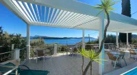 Oasis Hotel Hotels in Perigiali