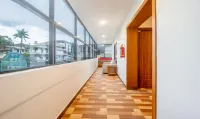 Treebo Elite Plaza, 700 Mtrs from Madikeri Fort - parking
