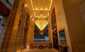 The Pristine Hotel