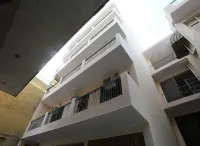 GoBravo Dev Palace & Studio Apartments