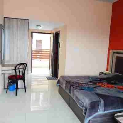 Hotel Shikhar & Restaurant Rooms