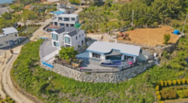 Namhae Bokkongii Seesru Ocean View Poolvilla 酒店