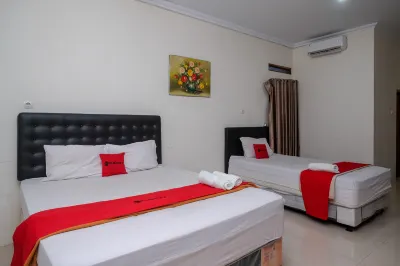 RedDoorz Syariah Near RS Hermina Yogyakarta Hotels in Kecamatan Depok