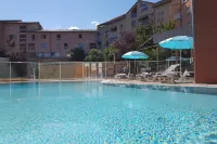 Adonis Gapotel - Swimmingpools