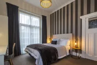 Majestic Mansions – Apartments at St Clair Hotels in Mosgiel