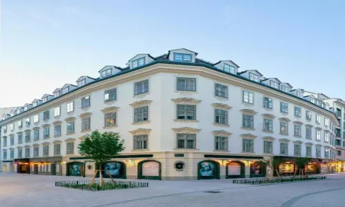The Leo Grand
