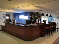 Holiday Inn Express BIRMINGHAM - STAR CITY by IHG - bar