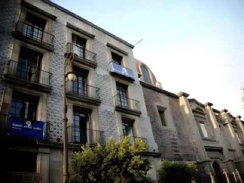 Hotel Amigo Suites Hôtels à proximité de : Centre historique de Mexico