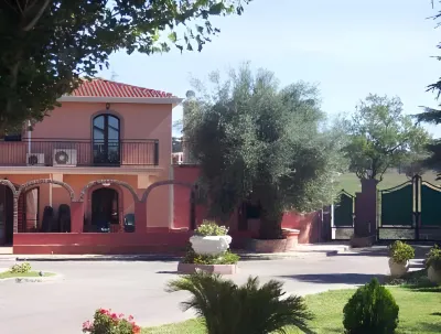 Aura Club - Valle degli Ulivi Hotel in zona Fattoria Jannarella
