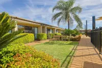 Comfort Inn Deakin Palms Hotels near Mildura Airport