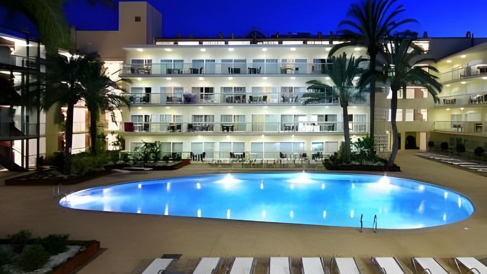 Las Gaviotas Suites Hotel & Spa