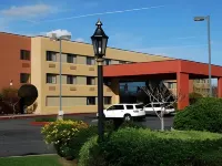 Oxford Suites Redding Hotels in Redding