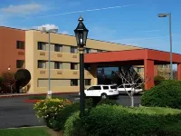 Oxford Suites Redding