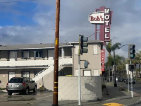 ボブズ モーテル コマースのホテル