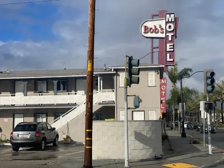 Bob's Motel Отели в г. Коммерс